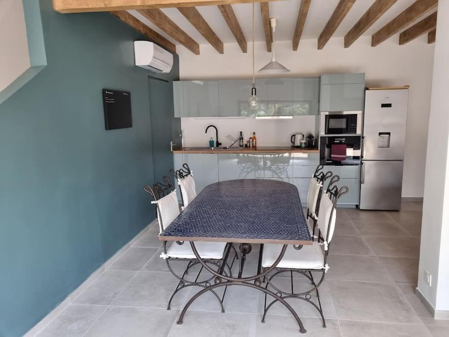 Maison A St Mitre Saint-Mitre-les-Remparts Εξωτερικό φωτογραφία