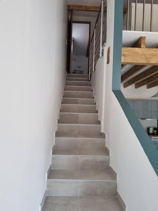 Maison A St Mitre Saint-Mitre-les-Remparts Εξωτερικό φωτογραφία